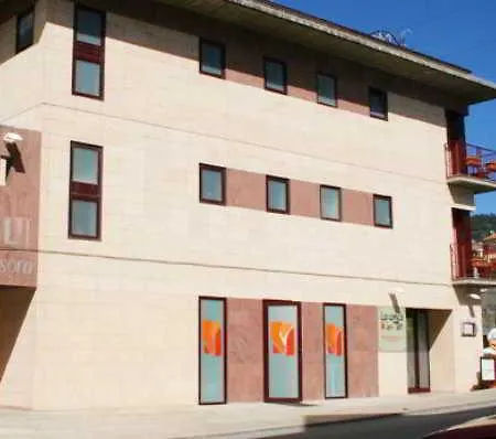 Hotel Hotel Sant Quirze De Besora 3*
