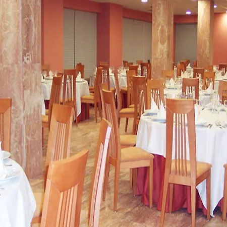 Hotel Sant Quirze De Besora 3*