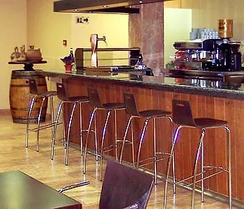 Hotel Sant Quirze De Besora 3*