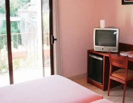 Hotel Sant Quirze De Besora Sant Quirze De Besora